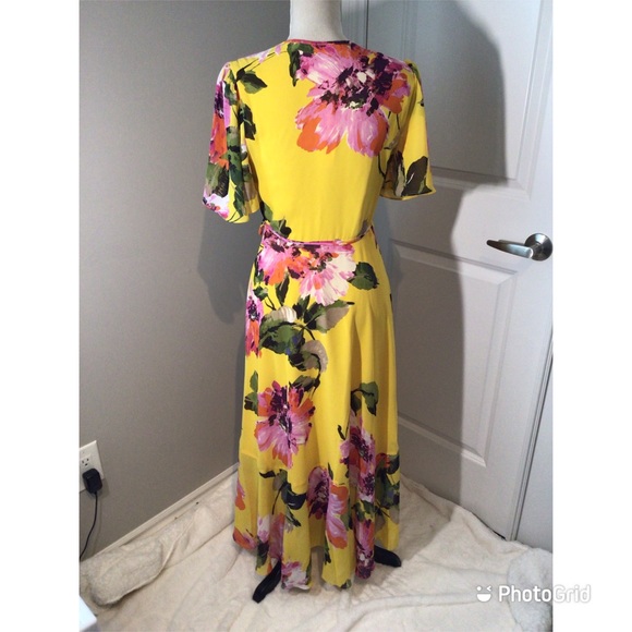 Trina Turk Mimosa Fragrant Wrap Dress - NWT - Picture 11 of 13